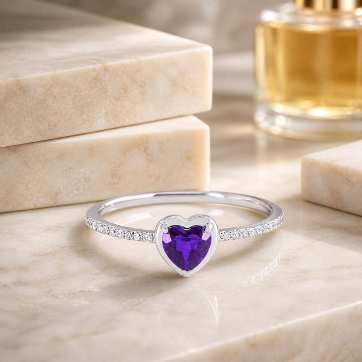 R1817 - 14K Gold Heart Ring